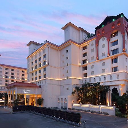 Sheraton Grand Pune Bund Garden Hotel Exterior photo